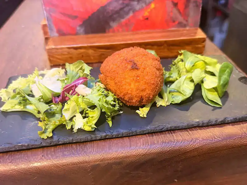 Sobre nosotros 5 Croqueta casera de vaca madurada