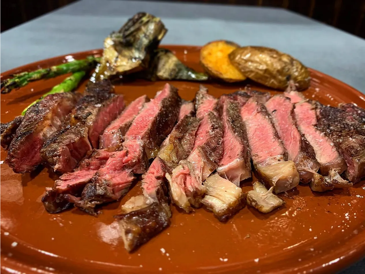 Carne a la brasa en Brasería en Xàtiva La Patrona